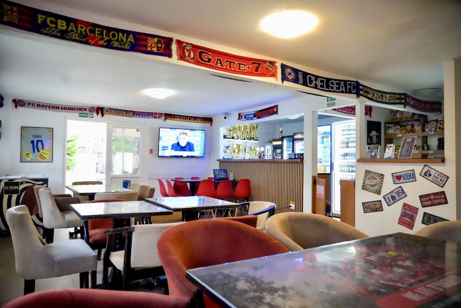 Tersa Bar 8
