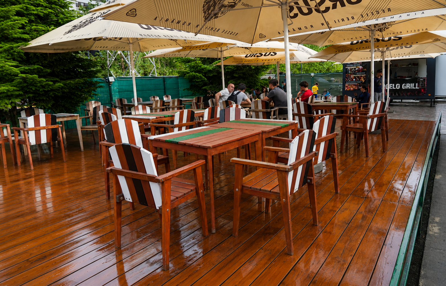 Terasa & Bar