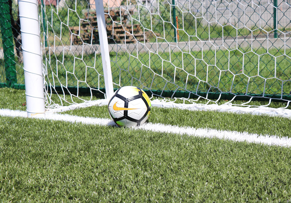 Teren fotbal sintetic 1 descoperit 2