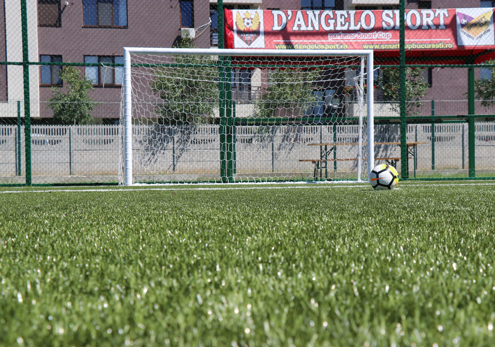 Teren fotbal sintetic 1 descoperit 3