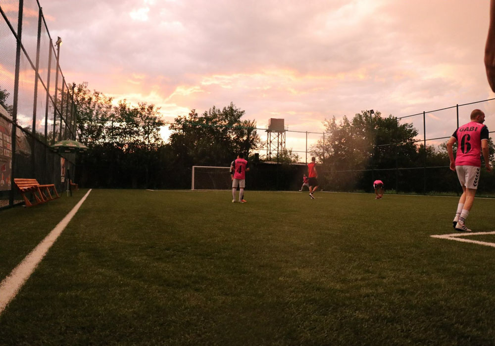 Teren fotbal sintetic 1 descoperit 8