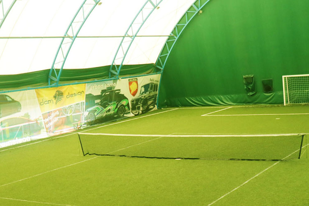 Teren tenis cu piciorul Bucuresti